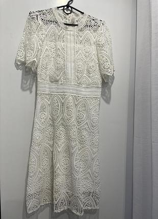 Плаття гіпюрове