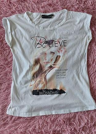 Платье без рукавов