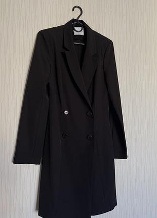 Чорне плаття-піджак