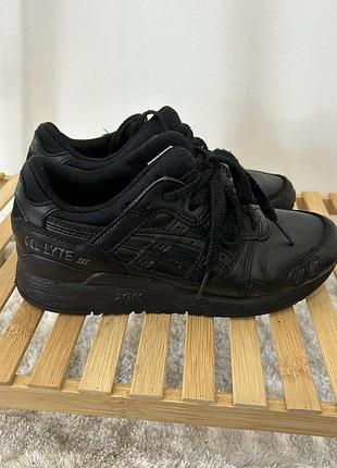 Кросівки asics