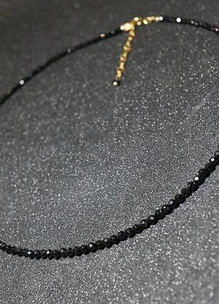 Чокер чорний блискучий на шию чорне намисто ланцюжок буси цепочка тренд кольє