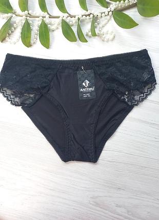 Трусики гладкие декорированы кружевом 867