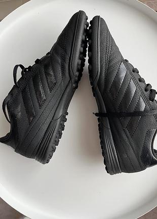 Кросівки чоловічі adidas для гри у футбол та заняття спортом