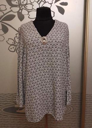 Брендовая вискозная блузка