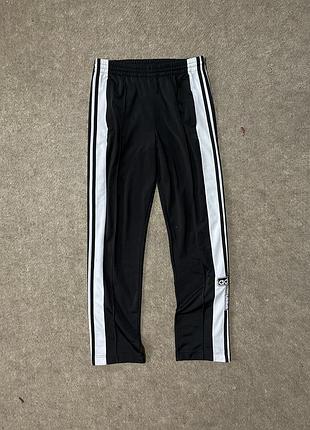 Спортивные штаны adidas