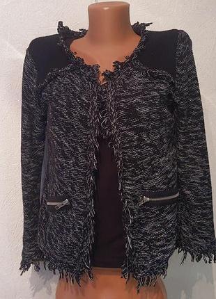 Кардиган, в'язана накидка без застібки