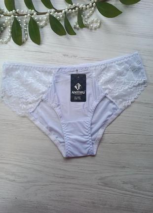 Трусики гладкие декорированы кружевом 867