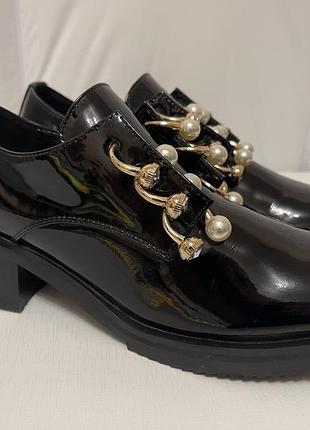 Туфли челси лоферы балетки новые кожа в лаке miraton 38р