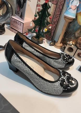 Фирменные женские туфли alpina