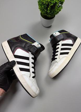 Оригінальні чоловічі високі білі кросівки adidas varial mid j розмір 42 26.5см