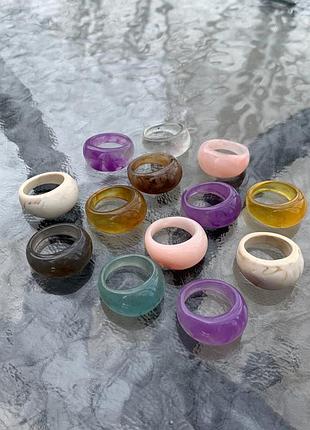 Овальна каблучка з епоксидної смоли