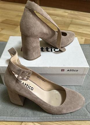 Туфлі жіночі attico бежеві замшеві
