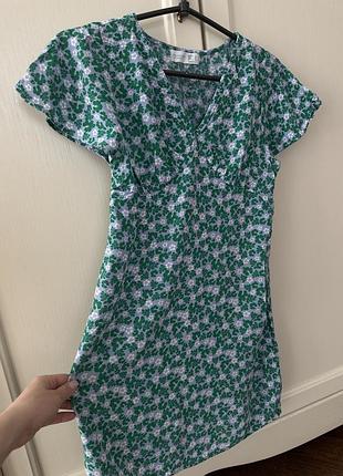 Легка сукня