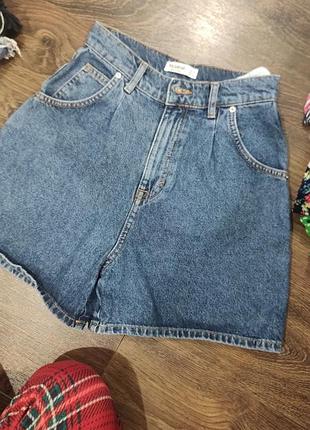 Розпродаж одягу жіночого шорти