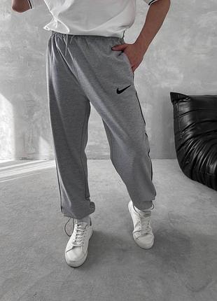 Спортивні штани nike5 фото