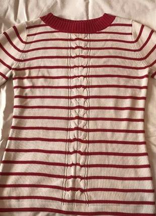 Светр жіночий