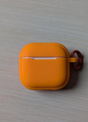 Яркий силиконовый чехол/кейс для airpods 4 с карабином