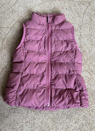 Безрукавка на дівчинку