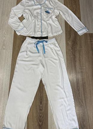 Піжама із шовковистої тканини