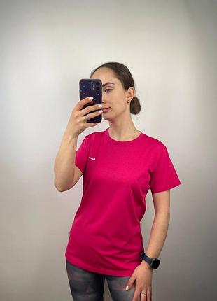Женская спортивная футболка для зала nike dri fit