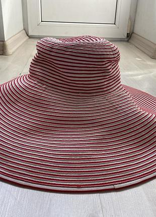 Шляпа з широкими полями