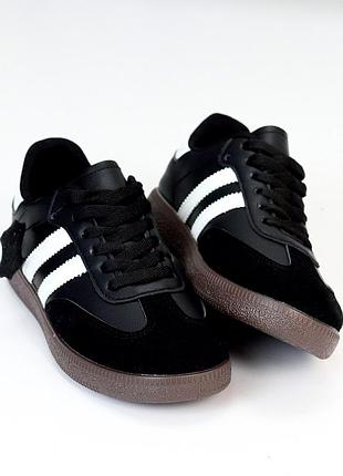 Жіночі кеди