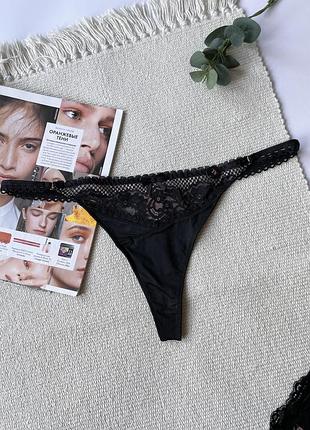 Стрінги з мереживом та тоненькими резиночками hunkemoller