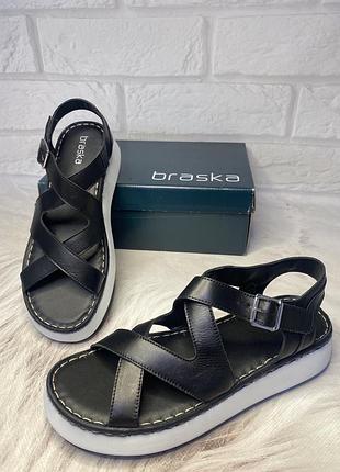 Шкіряні босоніжки *braska*