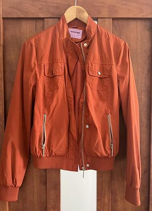 Куртка бомбер вітрівка