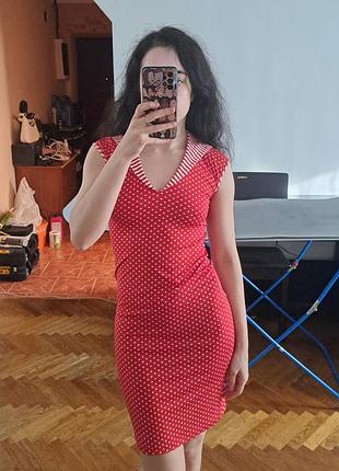 Платье с воротничком в горошок