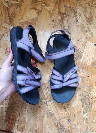 Босоніжки сандалі сандалії teva