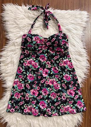 Шикарний купальник пляттячком в квітковий принт приховує недоліки 👍