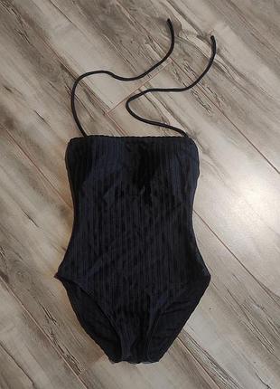 Слитный купальник в рубчик