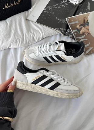 Кроссовки adidas spezial