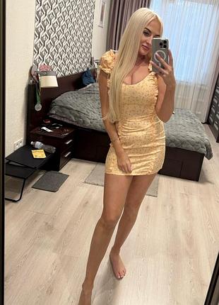 Женское платье