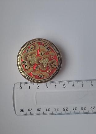 Enamel pill box, vintage box 1950
винтаж таблетка
