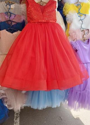 Сукня на випускний та святкові події