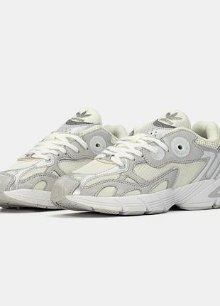 Adidas astir white grey