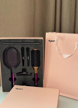 Набор расчесок / аксессуаров для волос dyson6 фото
