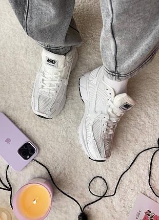 Nike vomero zoom 5 white5 фото