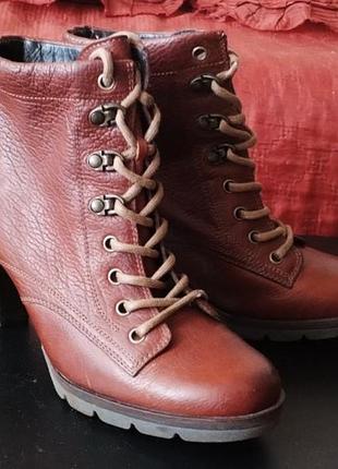 Коричневые кожаные ботинки, ботльоны р. 36