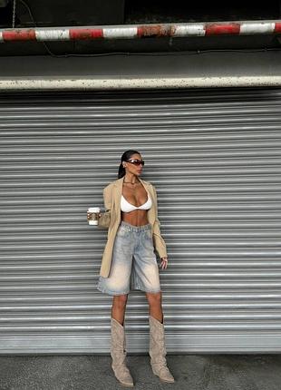 Жіночі джинсові шорти бермуди прямого крою з високою посадкою