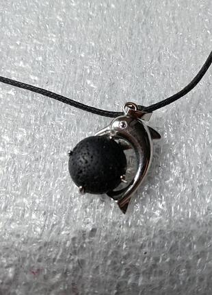 Подвеска колье  дельфин с камнем