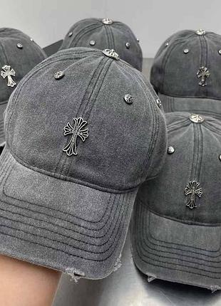 Брендова жіноча джинсова кепка з хрестом
