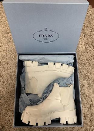 Prada monolith chelsea | оригінальні білі шкіряні черевики | розмір 39,5 | як нові
