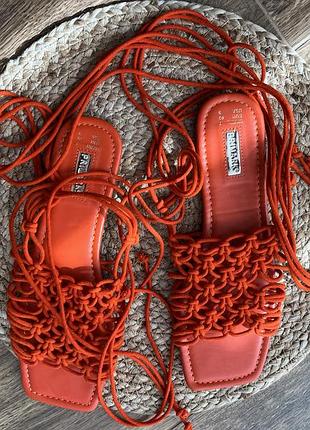 Яскраві босоніжки primark, 40 р