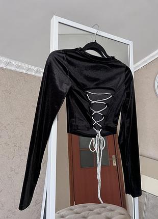 Вілюровий нарядний топ з блискучими завʼязками