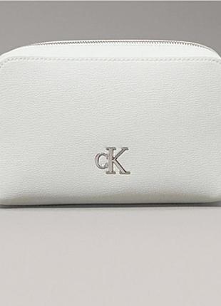 Сумка через плечо calvin klein.оригинал.цвет небесно-серый sky grey