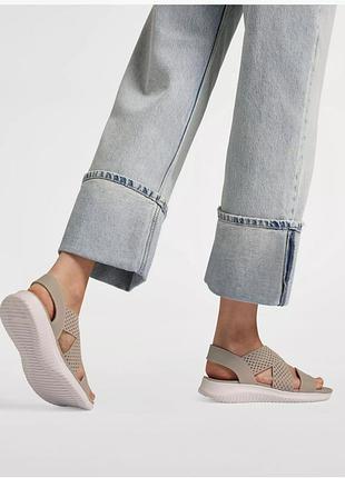 Оригінал.нові,легкі,фірмові сандалі-босоніжки skechers