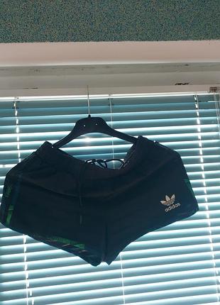 Жіночі шорти adidas8 фото